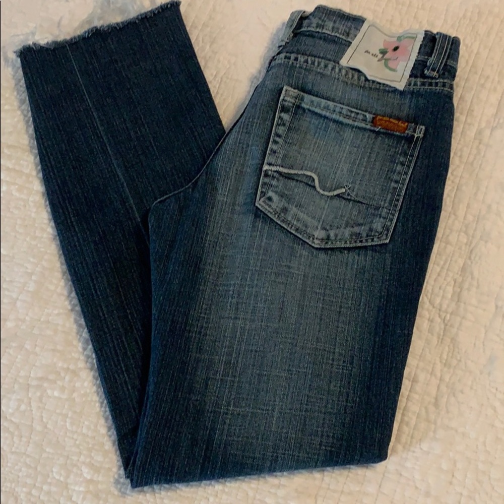 Like New 7 For All Mankind Wide Raw Hem Jeans W29”